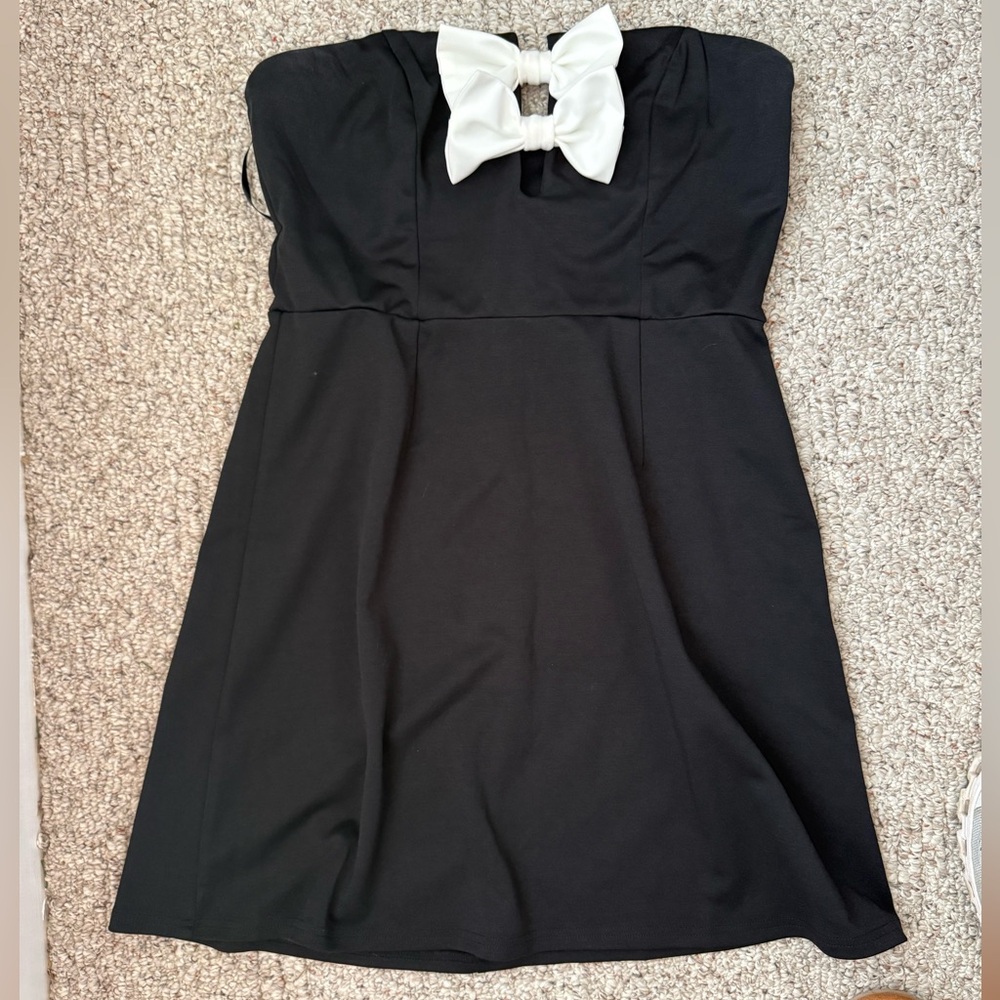 Semi-Formal Dress | Black and White | XL